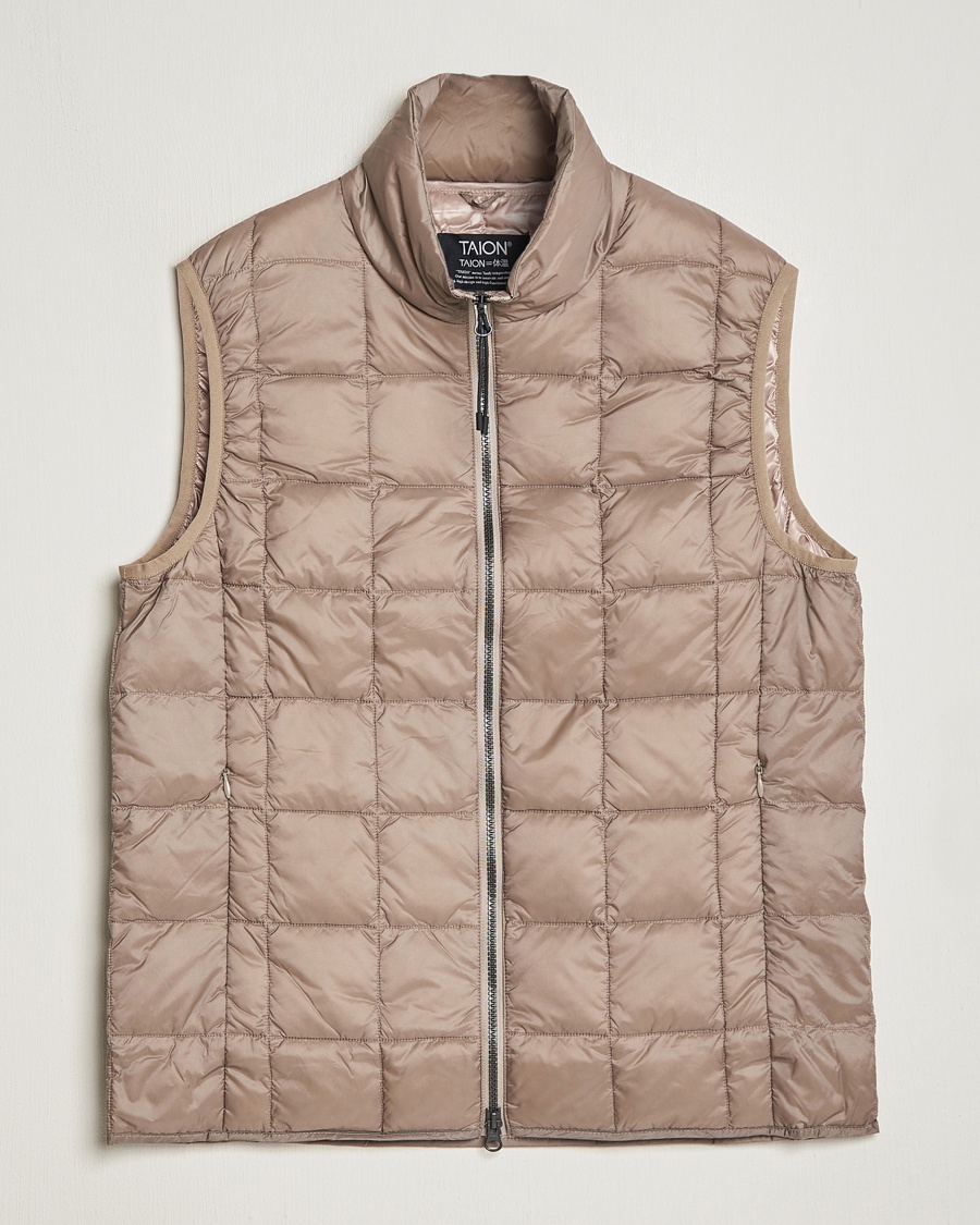 Herr | TAION | TAION High Neck Full Zip Lightweight Down Vest Khaki
