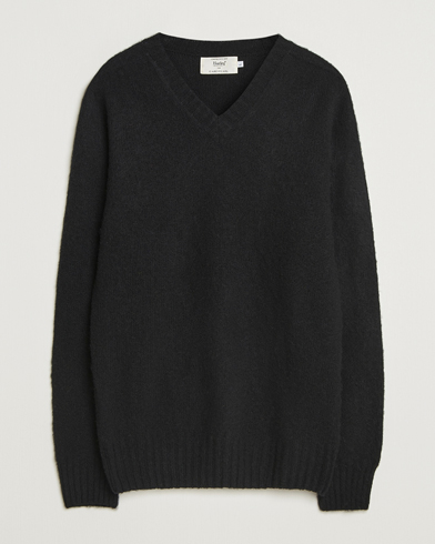 Herr | Harley Of Scotland | Harley Of Scotland Brushed Supersoft Lambswool V-Neck Black