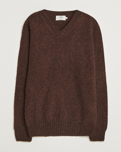 Herr | Harley Of Scotland | Harley Of Scotland Brushed Supersoft Lambswool V-Neck Brown