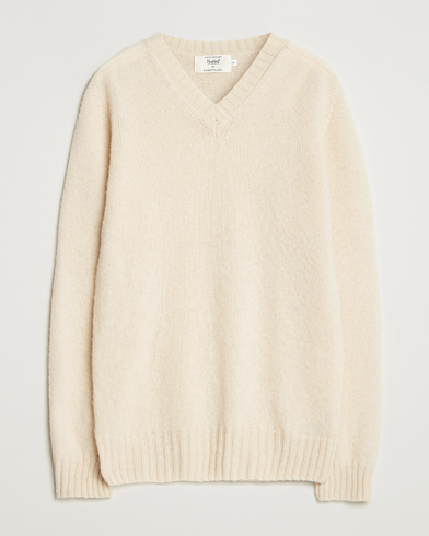 Herr | Harley Of Scotland | Harley Of Scotland Brushed Supersoft Lambswool V-Neck Vanilla