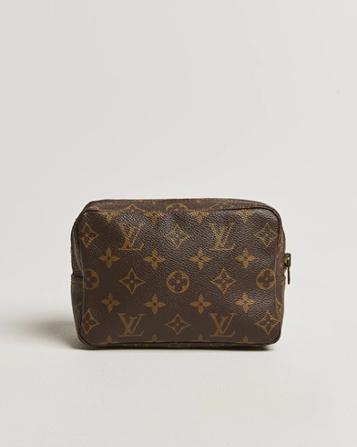 Louis Vuitton Pre-Owned Trousse Toilette 18 Monogram