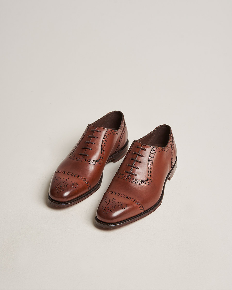 Herr | Brogues | Loake 1880 | Strand Brogue Mahogany Burnished Calf