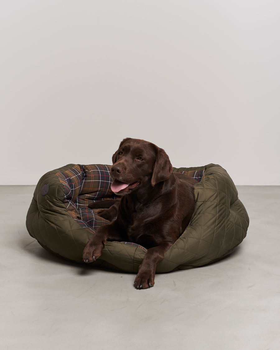 Herr | Barbour | Barbour Lifestyle | Quilted Dog Bed 35' Olive