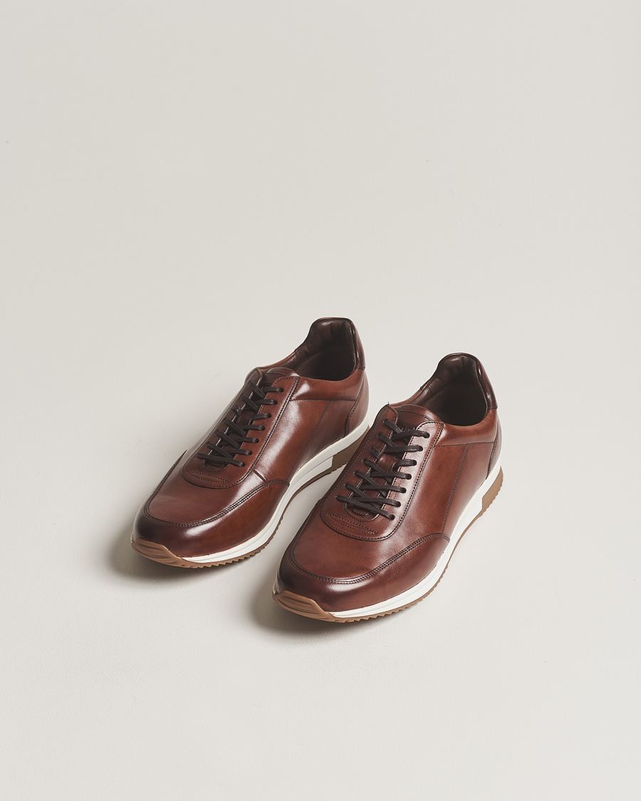 Herr | Running sneakers | Loake 1880 | Bannister Leather Running Sneaker Cedar