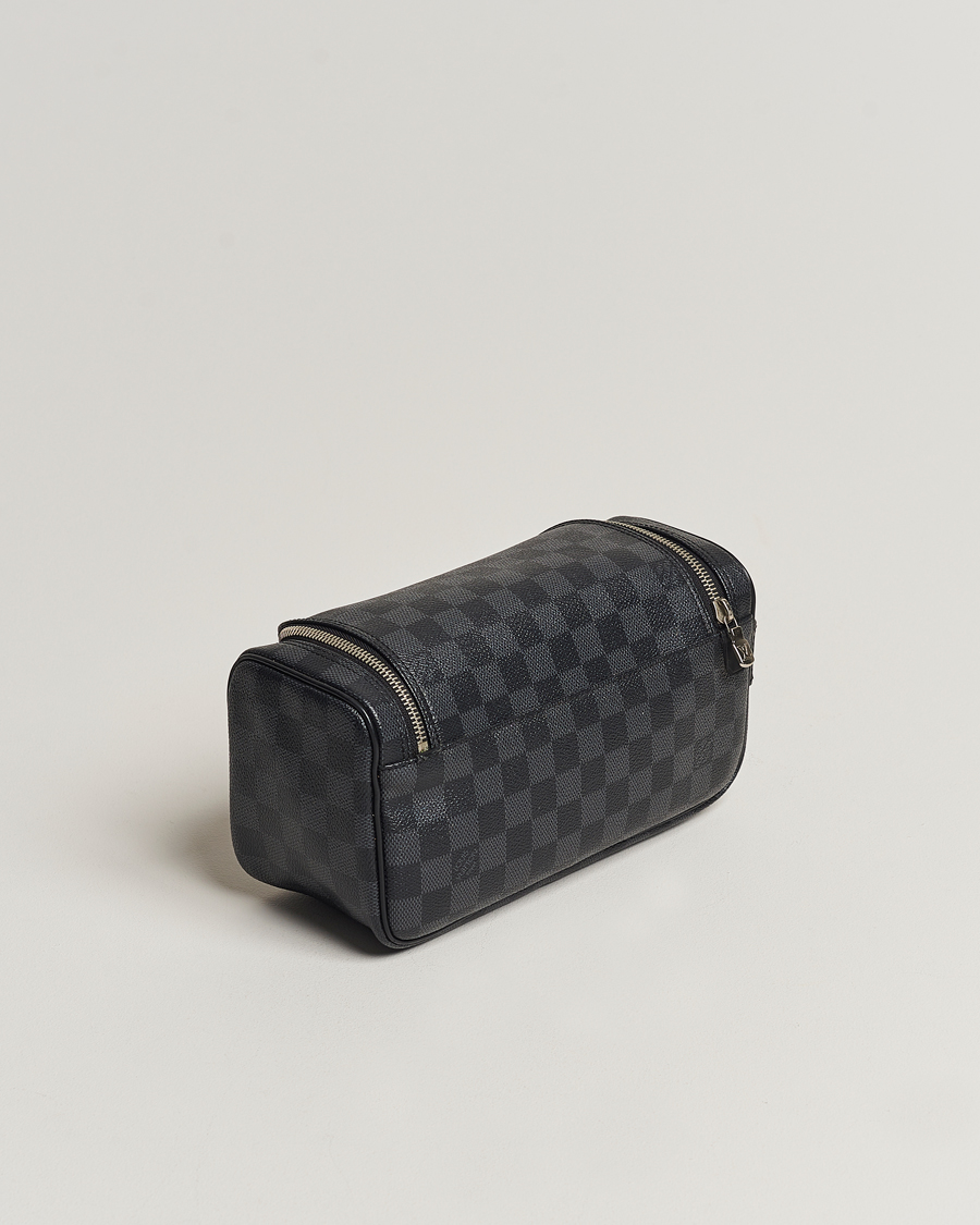 Herr | Pre-Owned & Vintage Bags | Louis Vuitton Pre-Owned | Toiletry Bag Damier Graphite