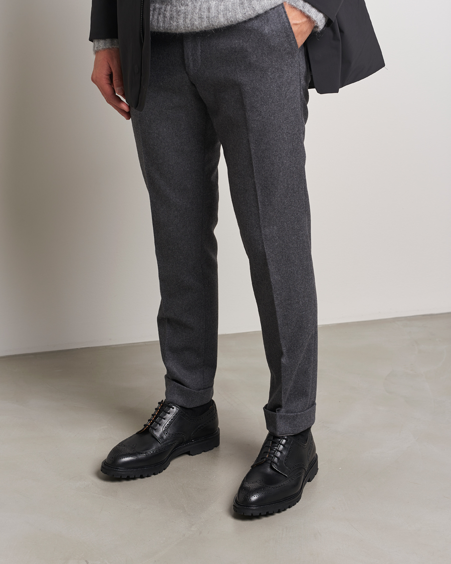 Herr | Brogues | Crockett & Jones x Tärnsjö Garveri | Crockett & Jones Pembroke Milled Grain Vibram Black