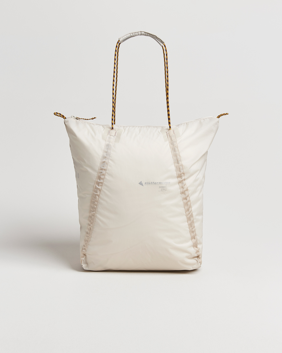 Herr | Väskor | Klättermusen | Gebo 23L Lightweight Totebag Putty Grey