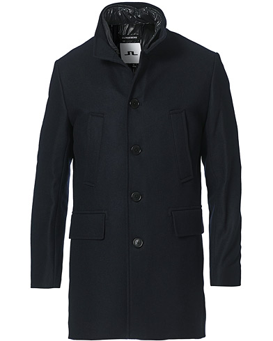 navy collar coat