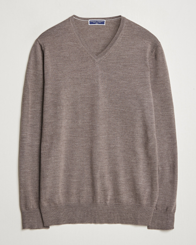  Pure Merino V-Neck Jumper Mocha