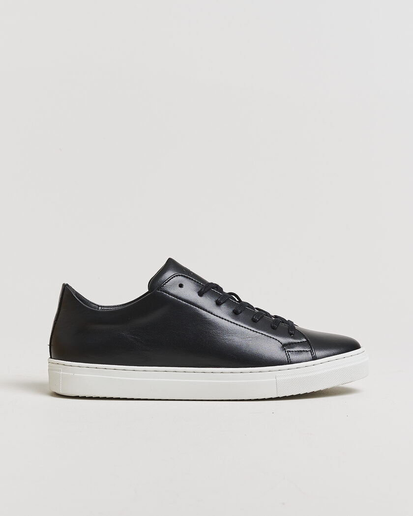 LES DEUX Signature Leather Sneaker Black – Svart
