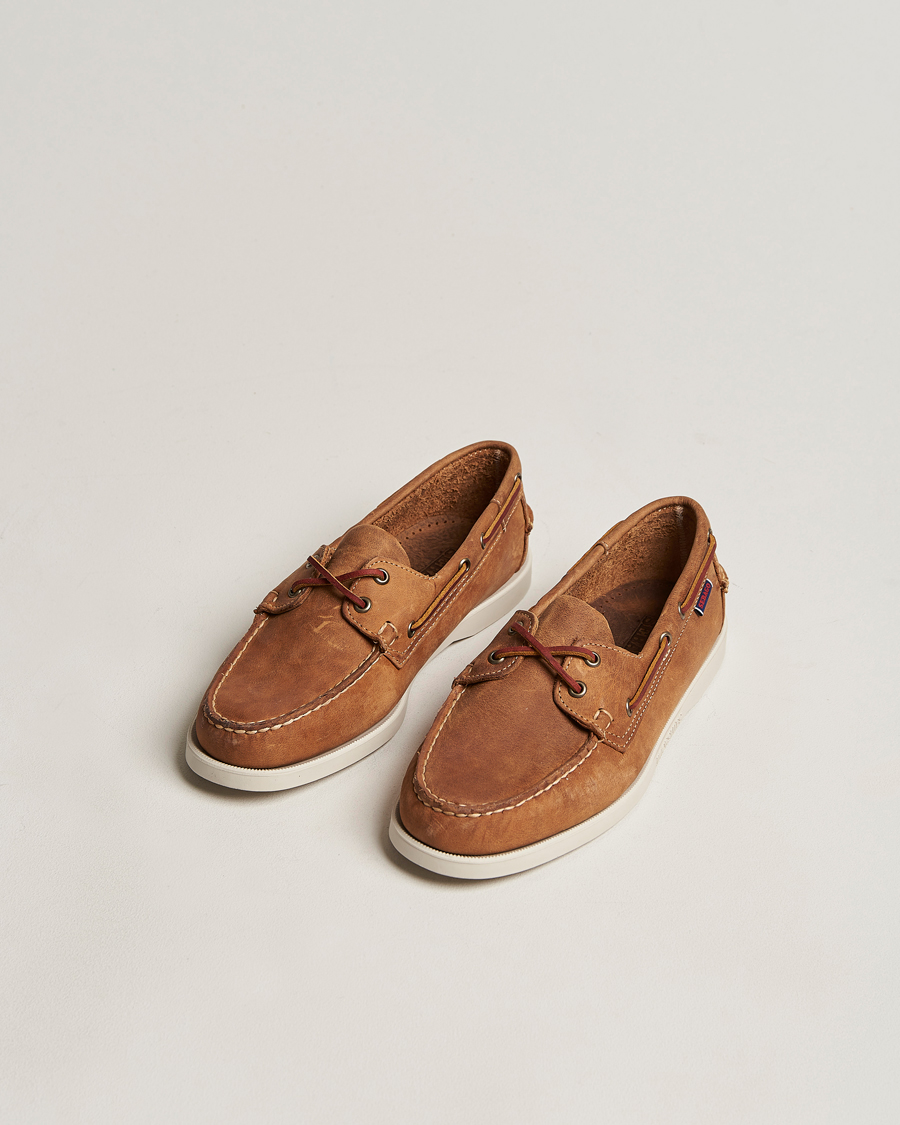 Herr | The Classics of Tomorrow | Sebago | Dockside Nubuck Boat Shoe Brown