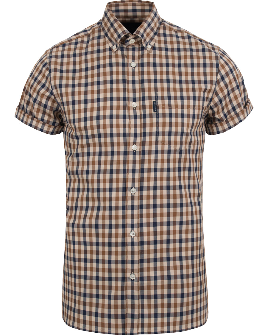 Aquascutum Emsworth Short Sleeve Check Shirt Vicuna hos CareOfCarl.se