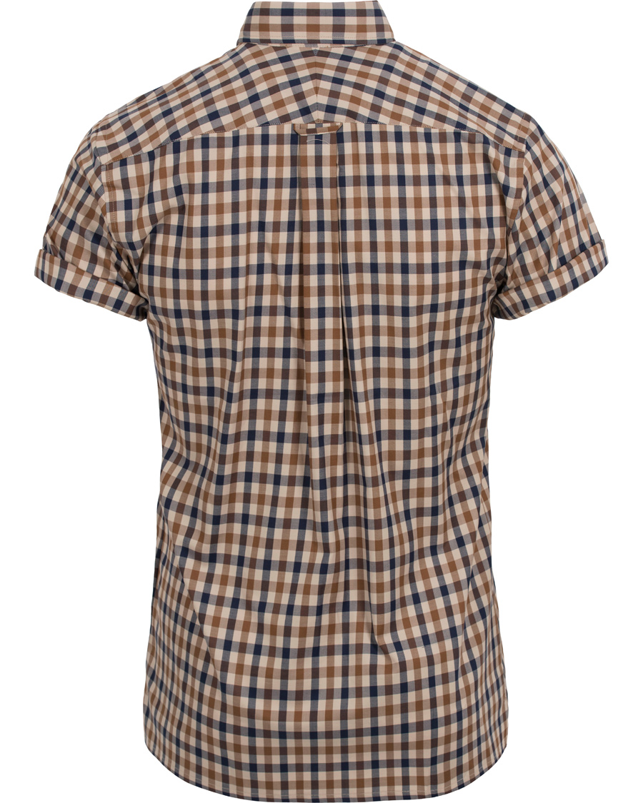 Aquascutum Emsworth Short Sleeve Check Shirt Vicuna hos CareOfCarl.se