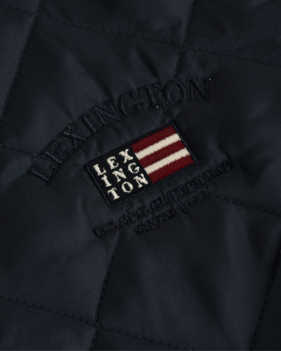 Lexington Hunter Quilted Jacket Deepest Blue hos CareOfCarl