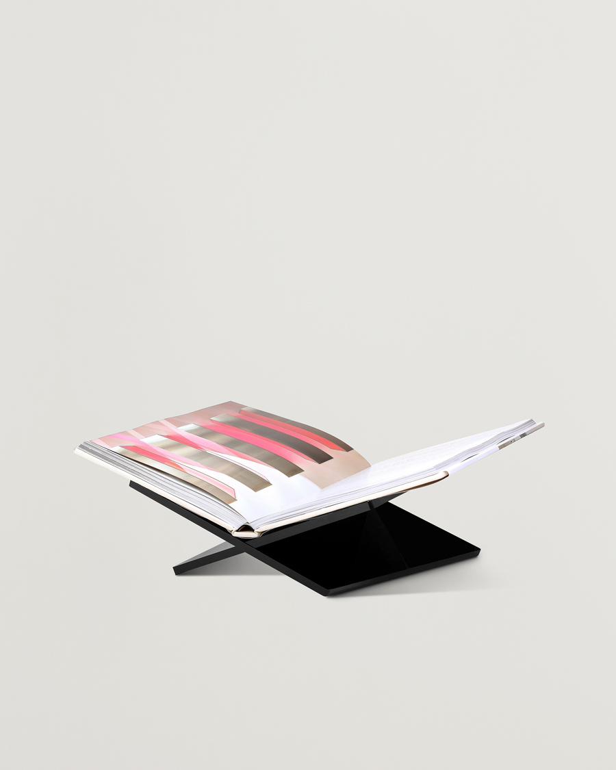 Herr | Böcker | New Mags | A Bookstand Black