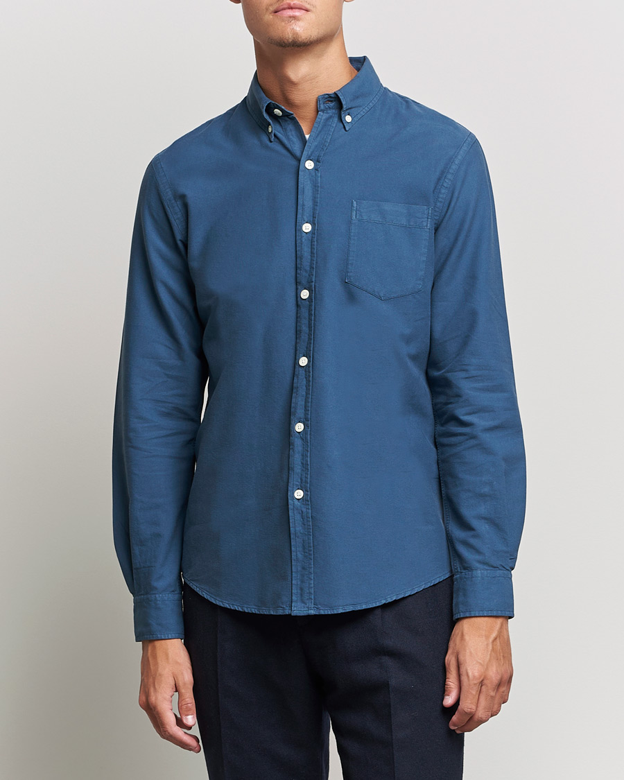 Herr | Oxfordskjortor | Colorful Standard | Classic Organic Oxford Button Down Shirt Petrol Blue