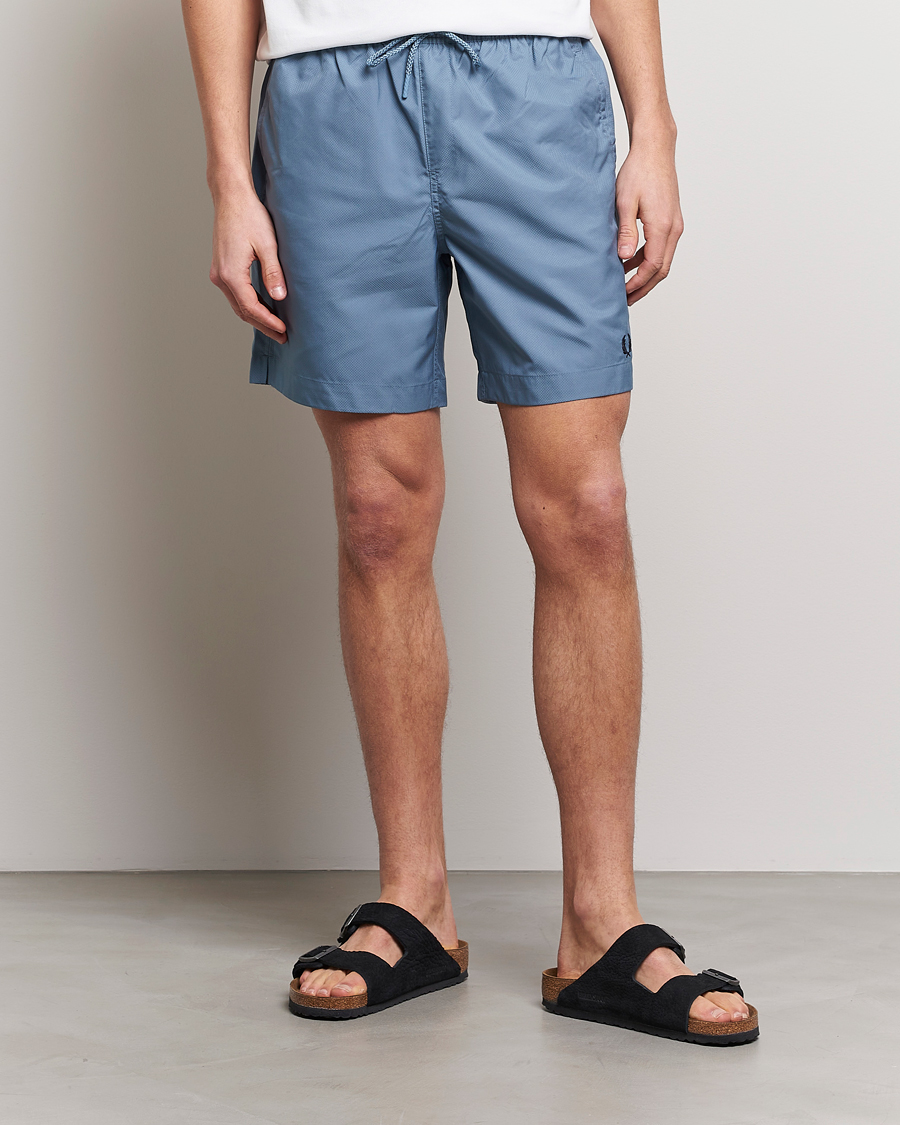 Herr | Badbyxor | Fred Perry | Classic Swimshorts Ash Blue
