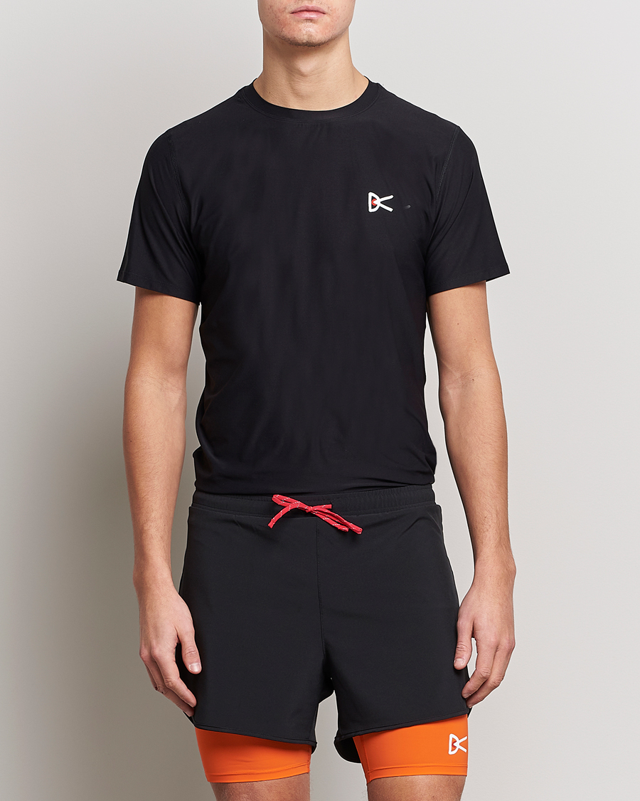 Herr | T-Shirts | District Vision | Aloe-Tech Short Sleeve T-Shirt Black