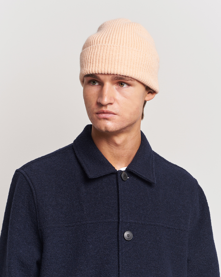 Herr | Avdelningar | Le Bonnet | Lambswool/Caregora Beanie Peach