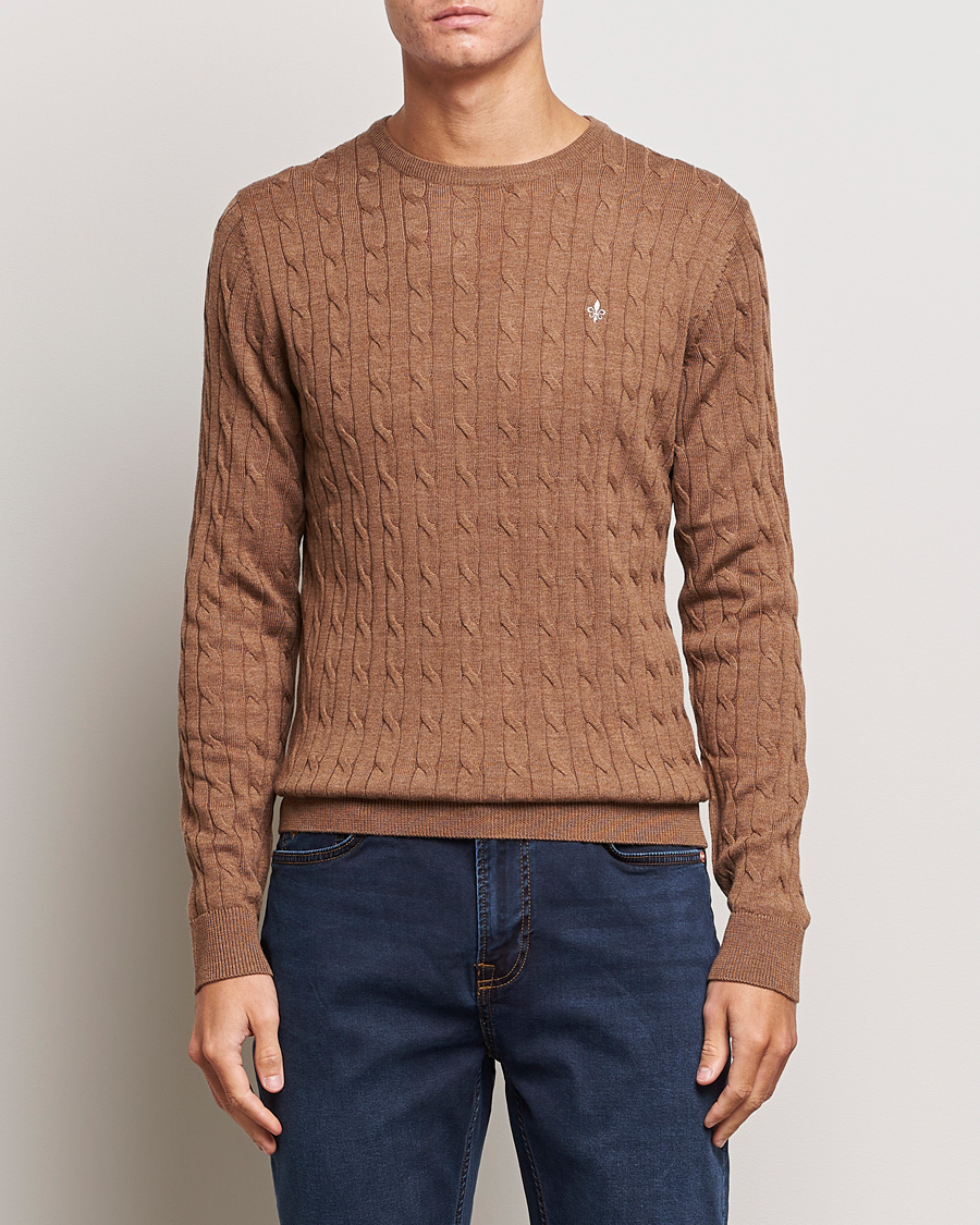 Herr | Morris | Morris | Merino Cable Crew Neck Camel