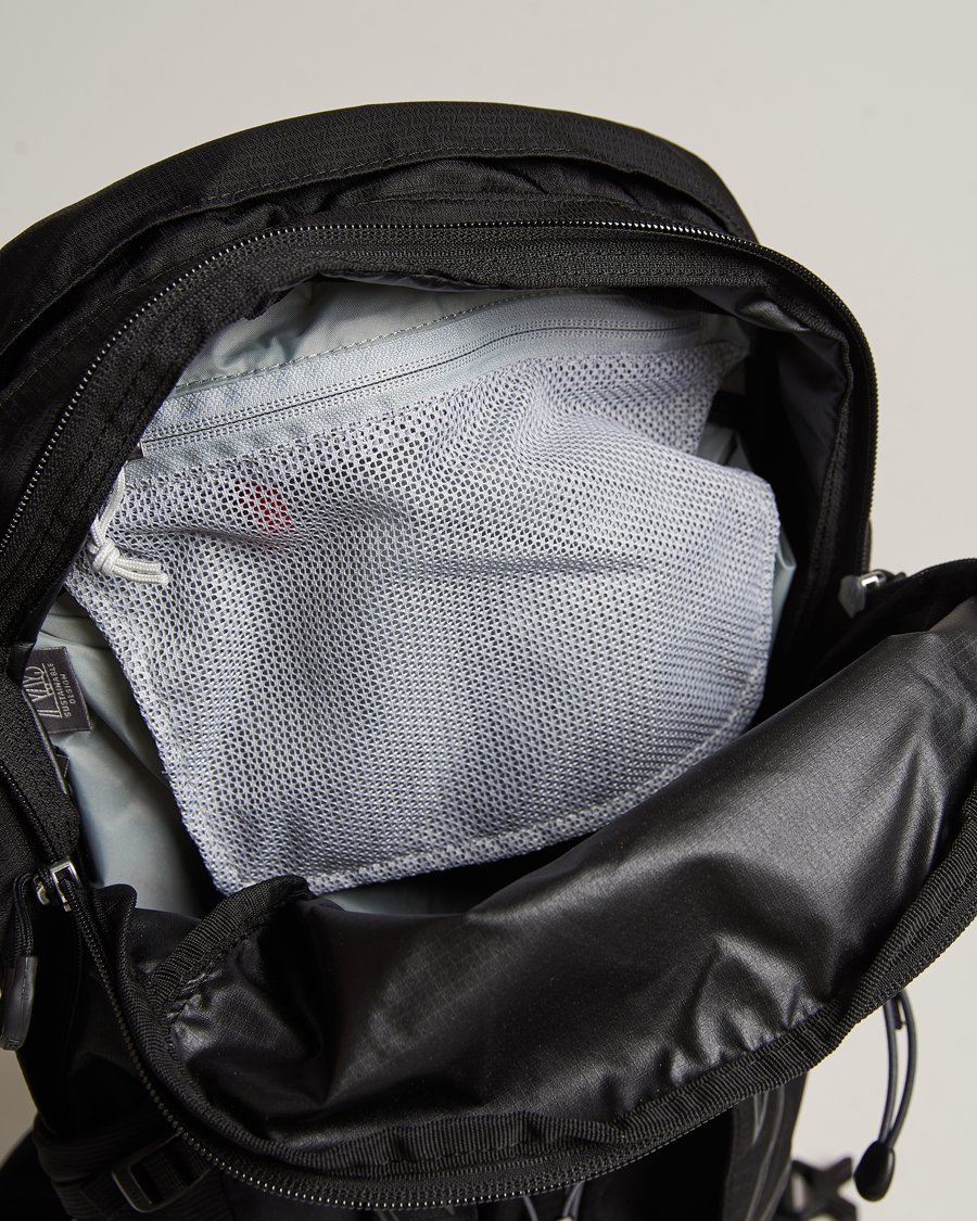 Herr | Väskor | Osprey | Talon 11 Backpack Stealth Black