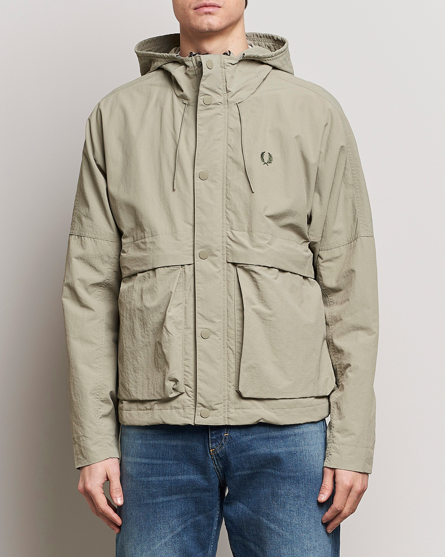 Herr | Fred Perry | Fred Perry | Cropped Ripstop Hooded Jacket Warm Grey
