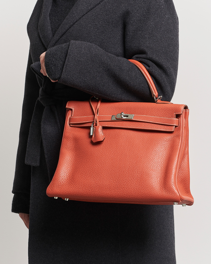 Herr | Hermès Pre-Owned | Hermès Pre-Owned | Kelly 35 Handbag Taurillion Clemence Orange 
