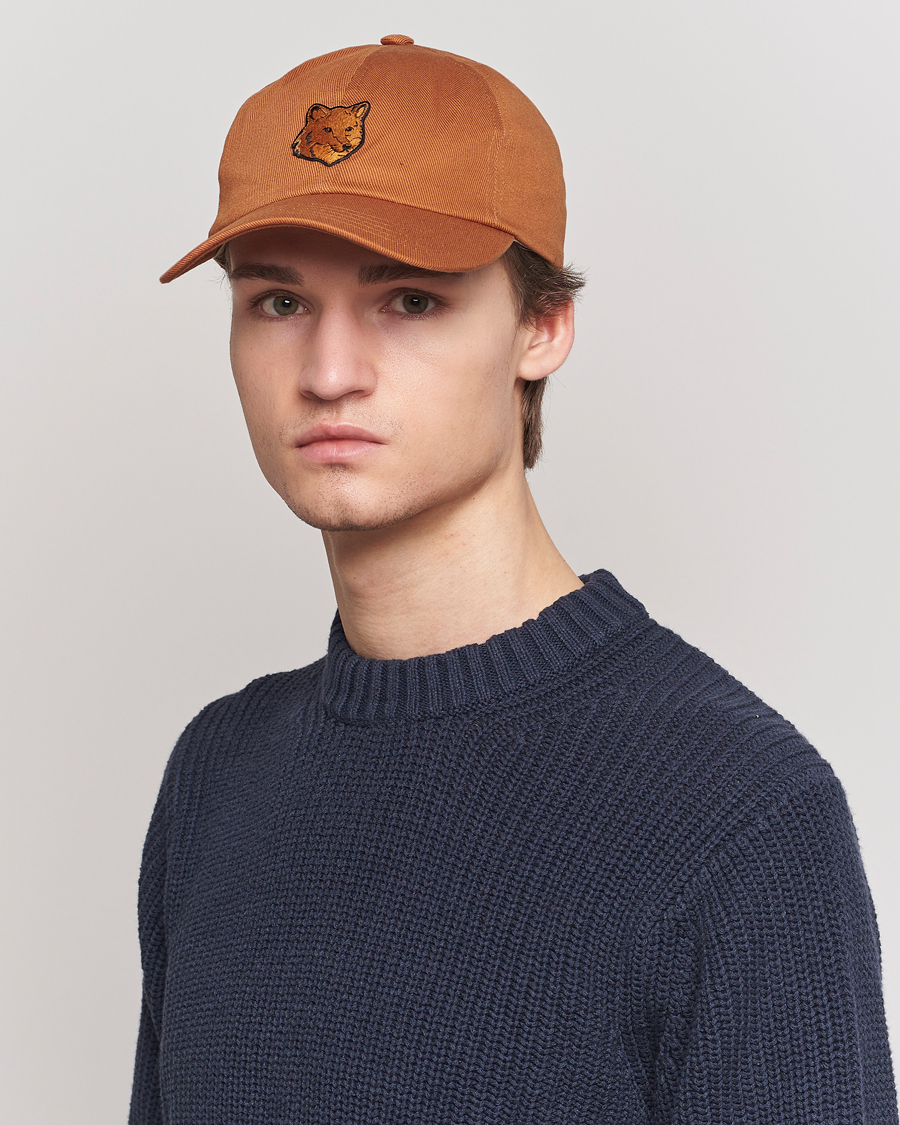 Herr | Rea accessoarer | Maison Kitsuné | Tonal Fox Cap Tobacco