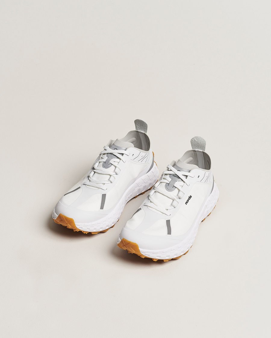 Herr | Hikingskor | Norda | 001 Running Sneakers White/Gum
