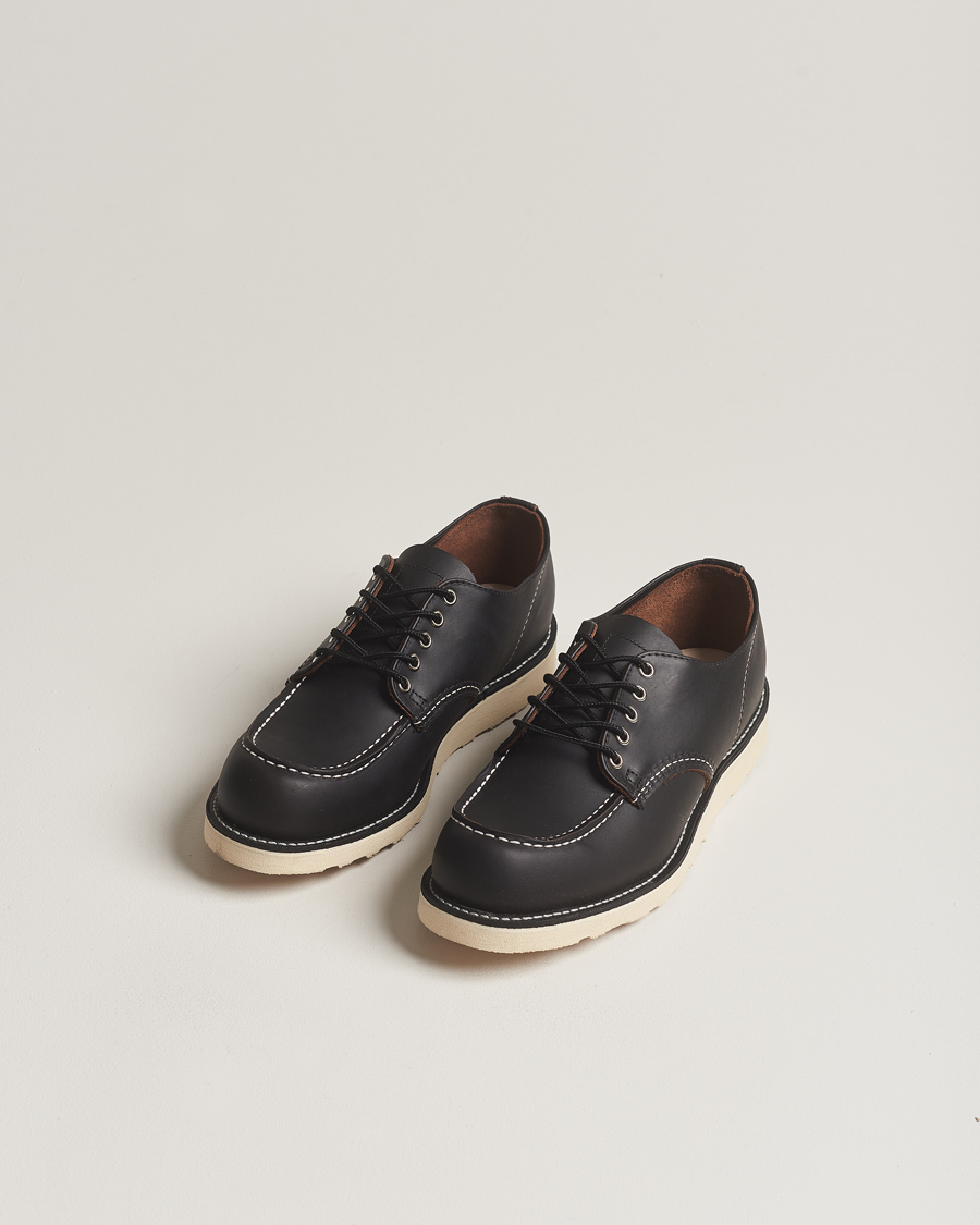 Herr | Studentkostym | Red Wing Shoes | Shop Moc Toe Black Prairie Leather