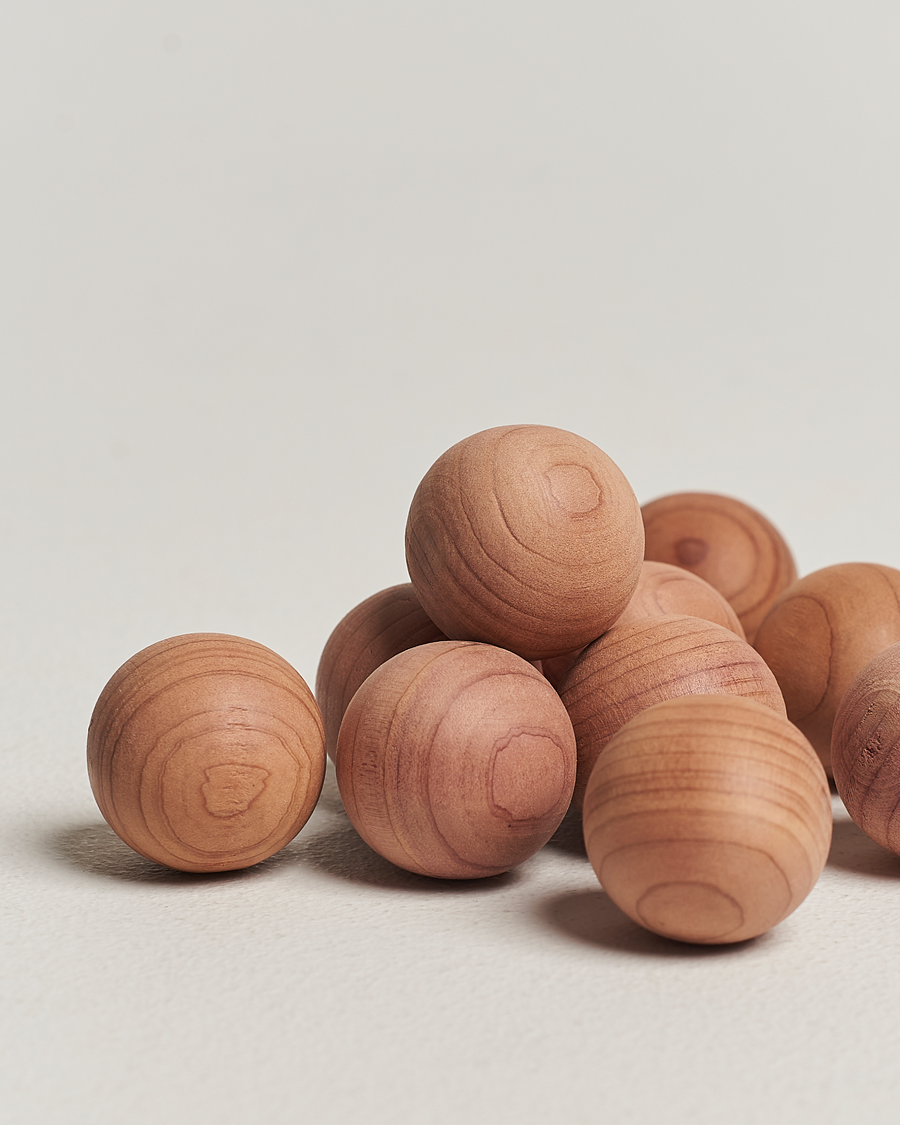 Herr | Care with Carl | Care with Carl | 10-Pack Cedar Wood Balls 