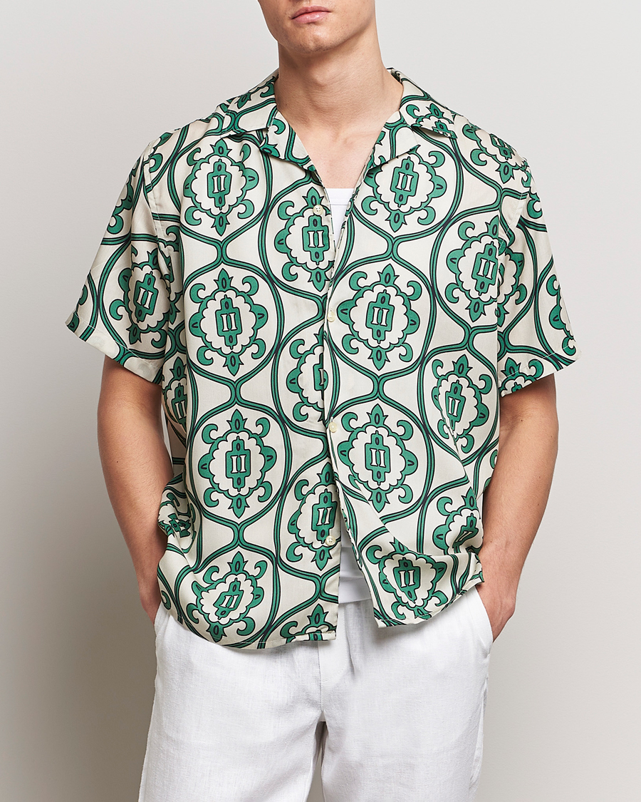 Herr |  | LES DEUX | Ornament Print Tencel Shirt Ivory/Green