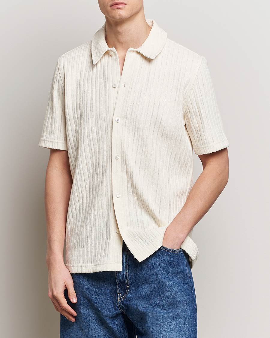 Herr |  | Samsøe Samsøe | Sakvistbro Structured Short Sleeve Shirt Clear Cream