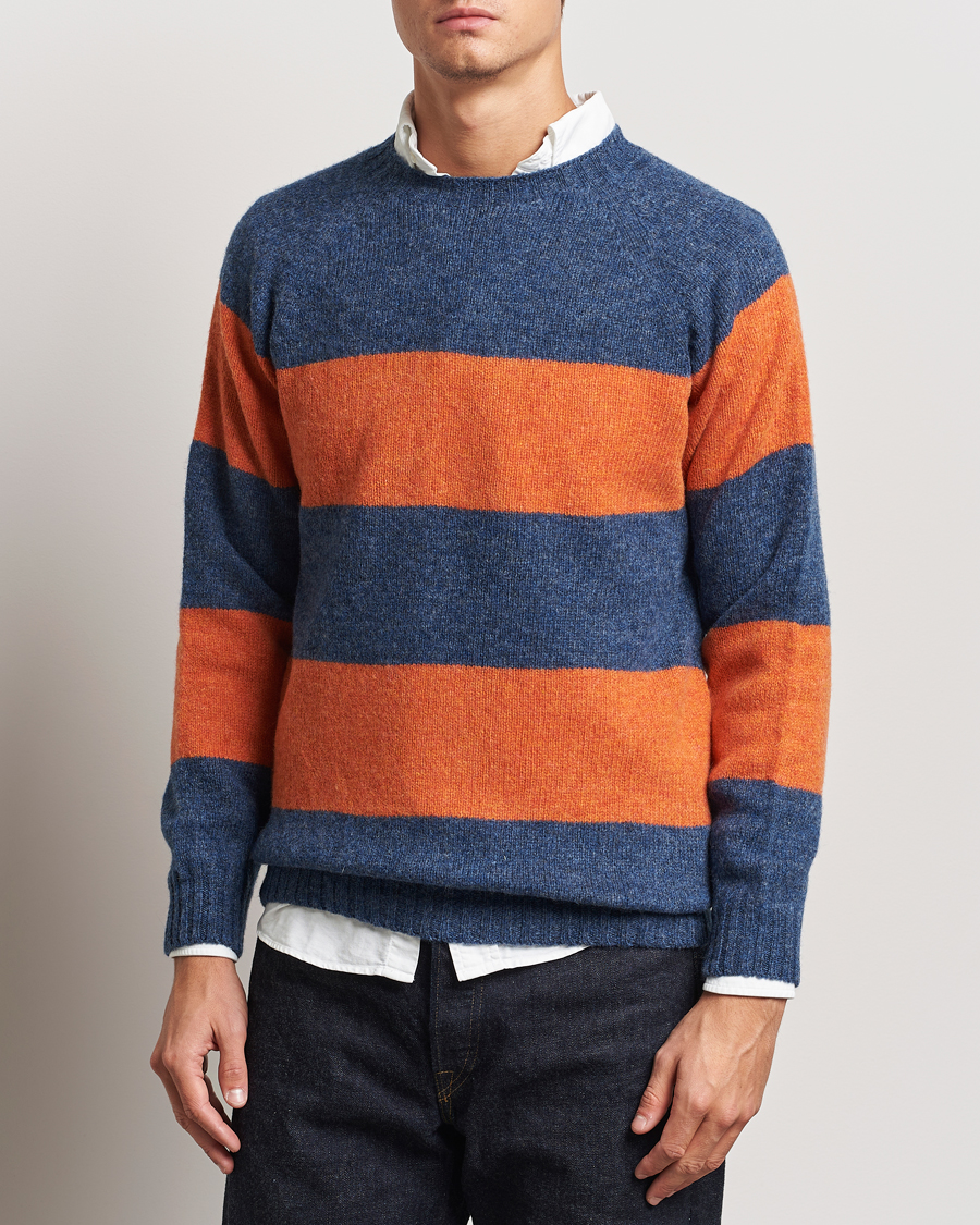 Herr |  | Harley Of Scotland | Block Stripe Lambswool Crewneck Blue/Orange