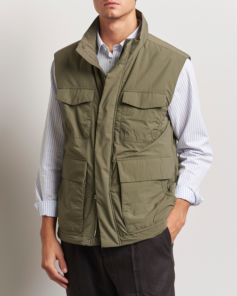 Herr |  | NN07 | Perry Nylon Padded Vest Capers Green