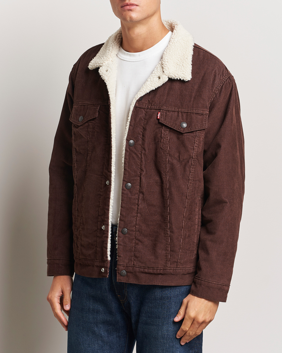 Herr |  | Levi\'s | Relaxed Fit Sherpa Trucker Chicory Coffee