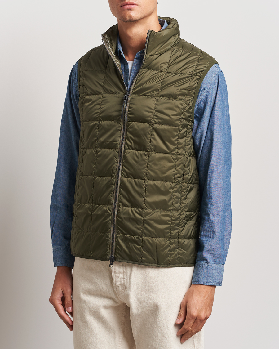 Herr |  | TAION | High Neck Full Zip Lightweight Down Vest Dark Olive