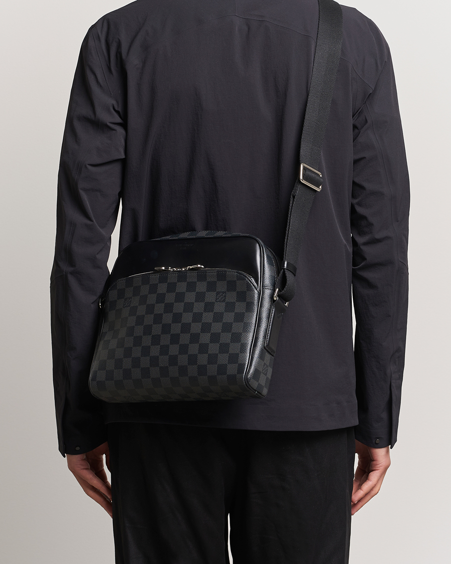Herr | Pre-owned Accessoarer | Louis Vuitton Pre-Owned | Dayton Reporter MM Damier Graphite 