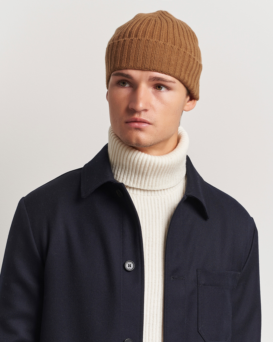 Herr |  | Amanda Christensen | Rib Knitted Cashmere Cap Nougat