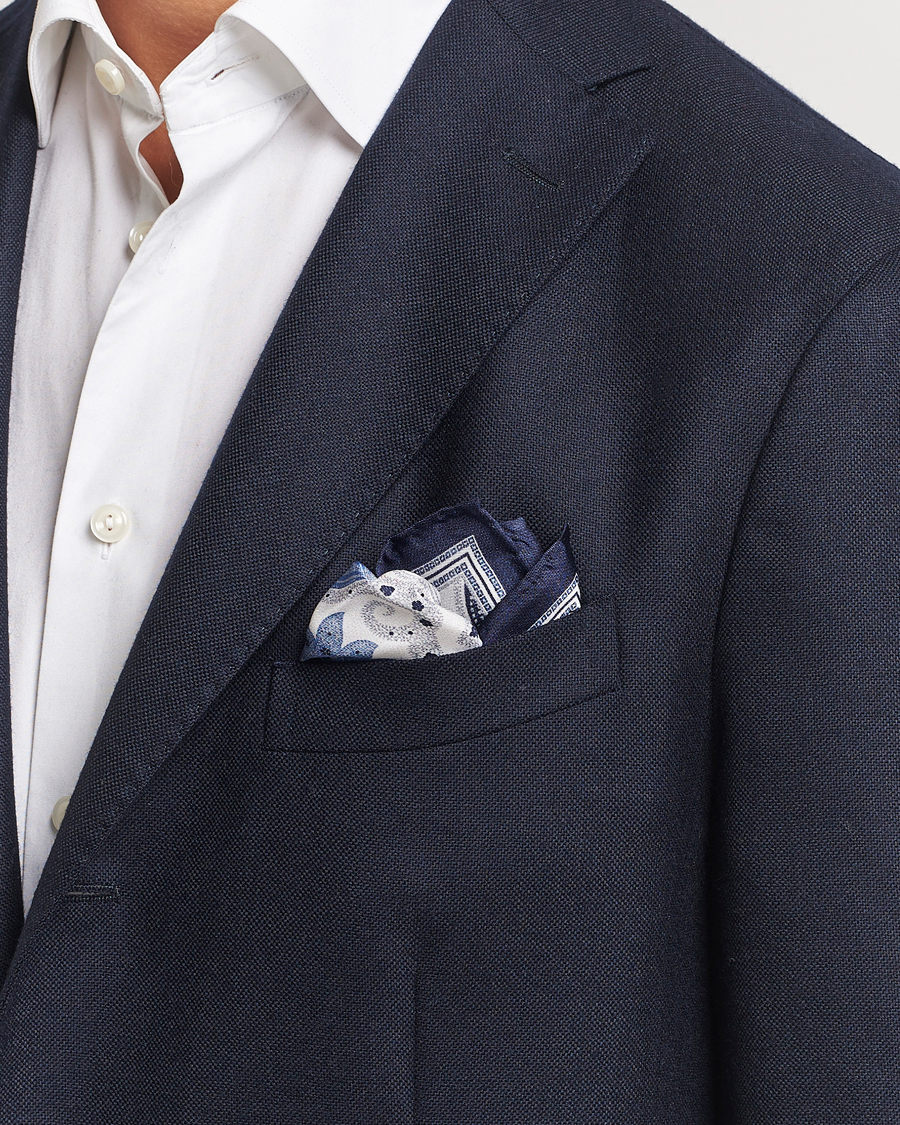 Herr |  | Amanda Christensen | Silk Twill Printed Flower Pocket Square Navy