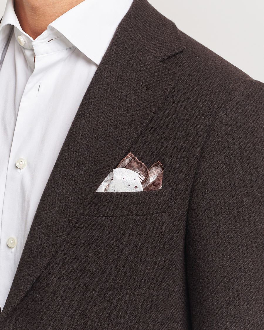 Herr |  | Amanda Christensen | Silk Twill Printed Flower Pocket Square Brown