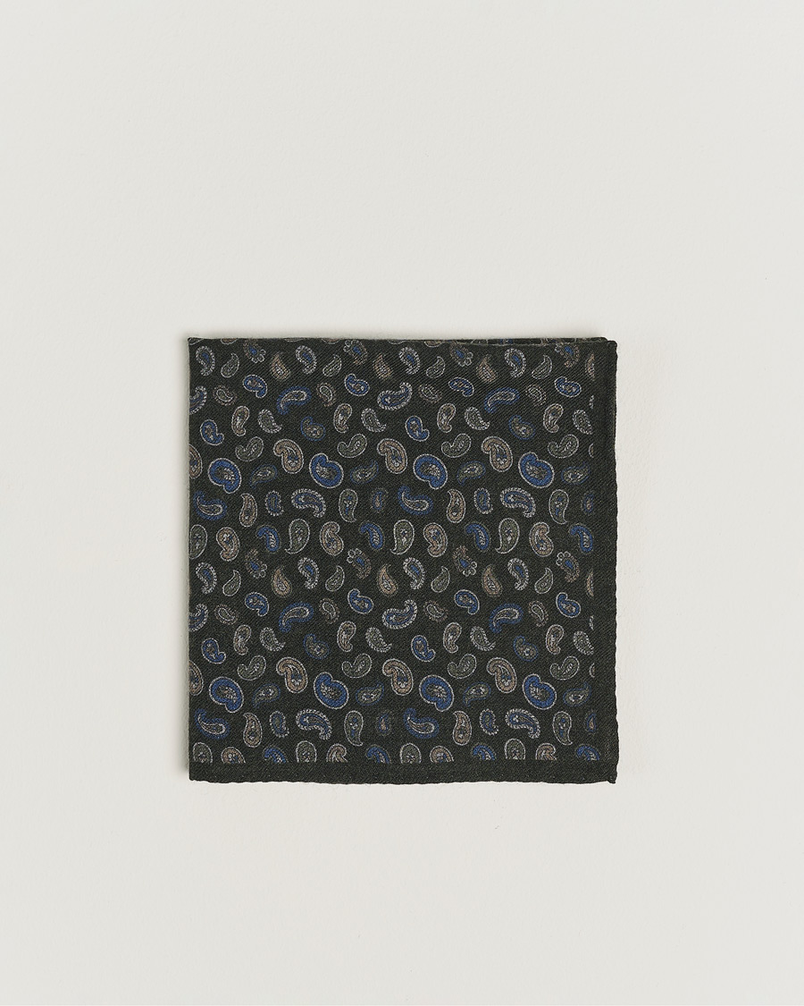 Herr |  | Amanda Christensen | Wool Flannel Printed Paisley Pocket Square Dark Olive