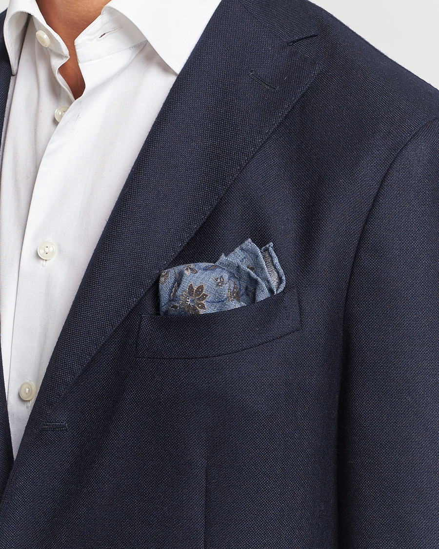 Herr |  | Amanda Christensen | Wool Flannel Printed Flower Pocket Square Blue