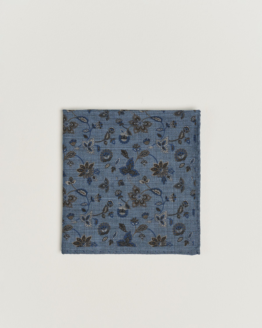 Herr |  | Amanda Christensen | Wool Flannel Printed Flower Pocket Square Blue