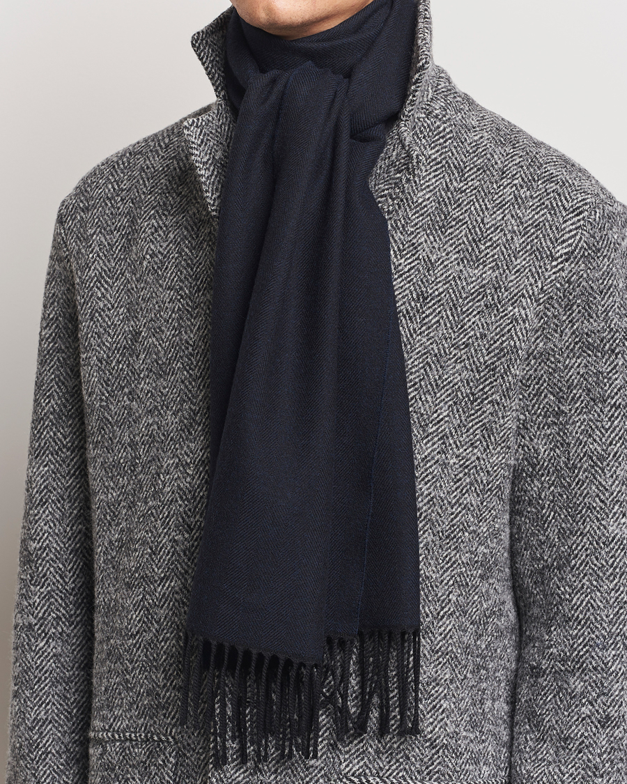 Herr |  | Eton | Merino Wool Herringbone Scarf Navy Blue