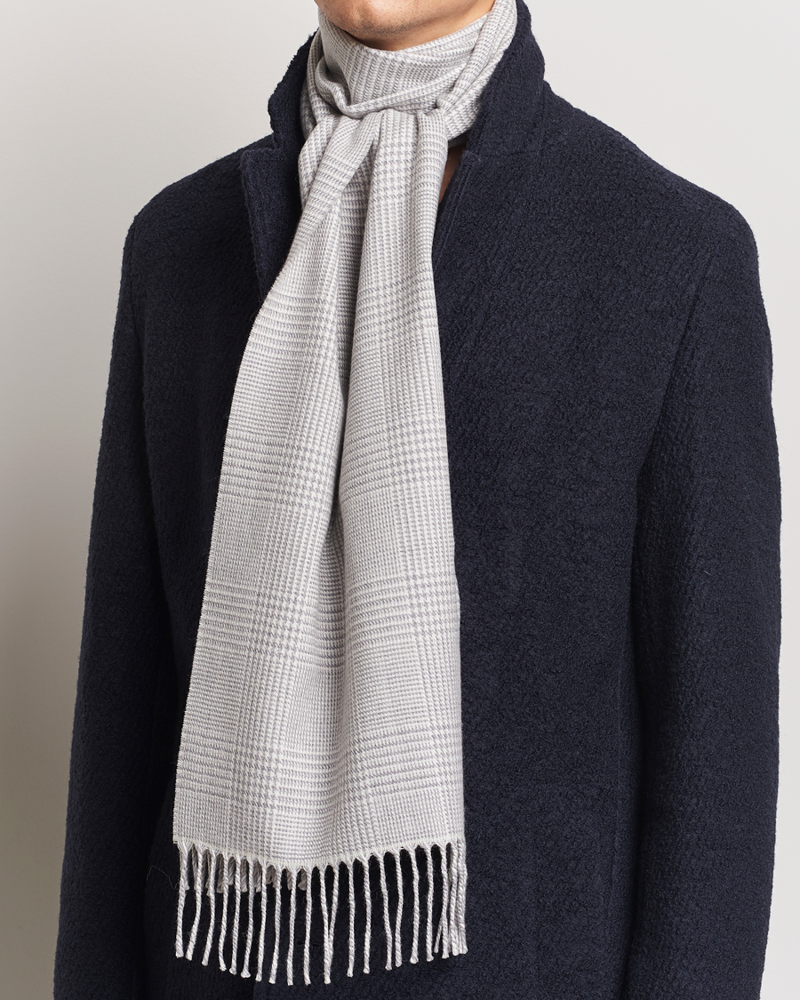 Herr |  | Eton | Merino Wool Prince Of Wales Scarf Grey