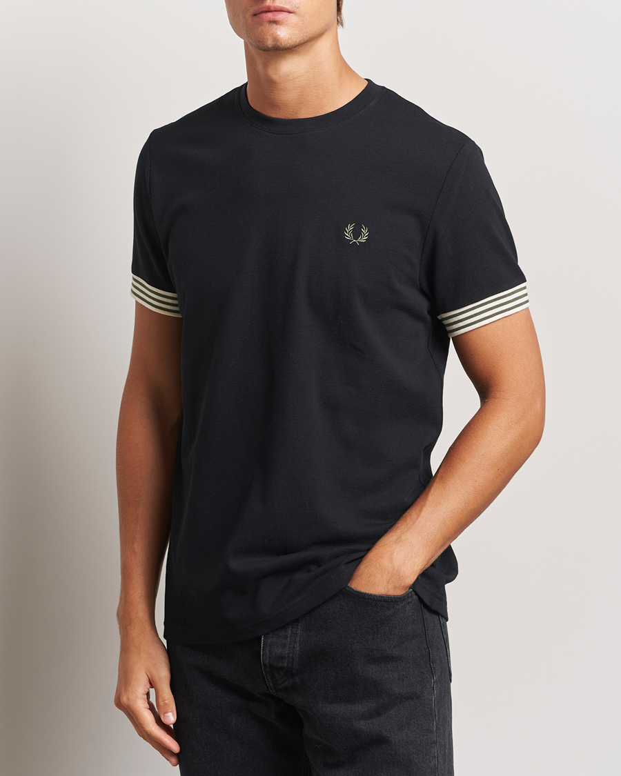 Herr |  | Fred Perry | Striped Cuff Crew Neck T-Shirt Black