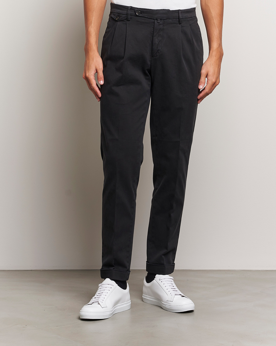 Herr | Udda kavaj | Briglia 1949 | Easy Fit Pleated Cotton Stretch Chino Black