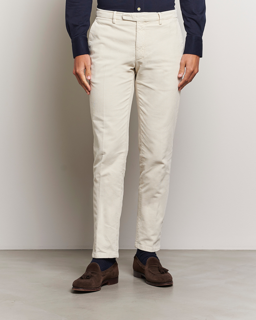 Herr |  | Boglioli | Corduroy Trousers Off White