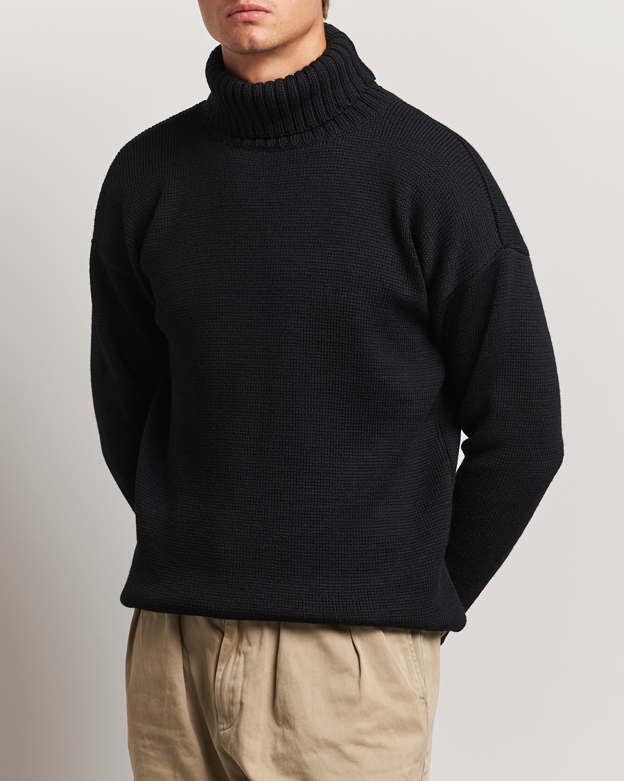 Herr |  | Gloverall | Submariner Chunky Wool Roll Neck Black